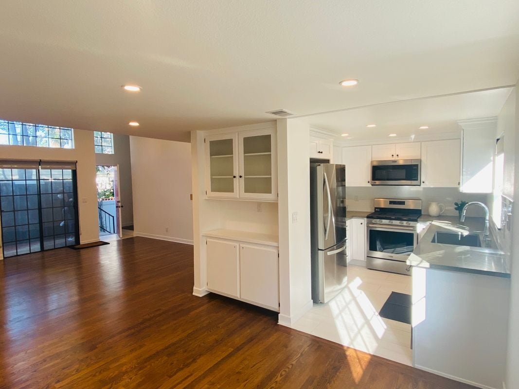 Building Photo - 293 Ohio St