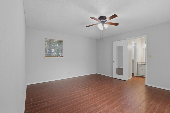 Building Photo - 2404 SW 79th St