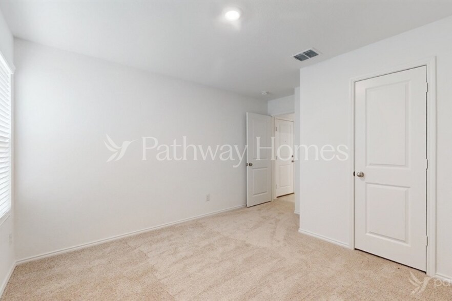 Building Photo - 1222 Tallow Trl