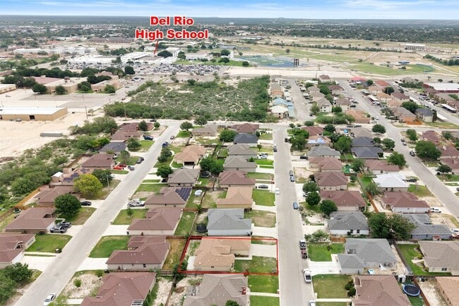 Building Photo - 215 Javier Dr