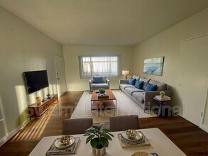 Building Photo - 10970 S Figueroa St