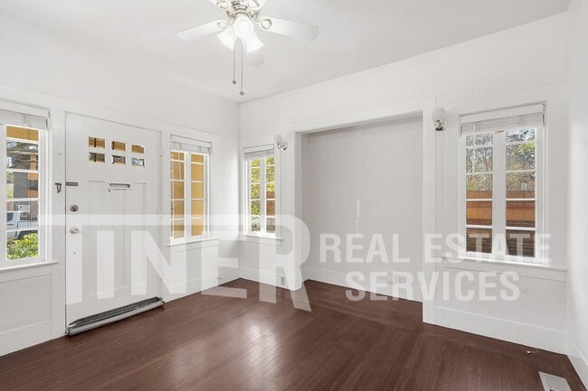 Building Photo - 2133 Marshall Way