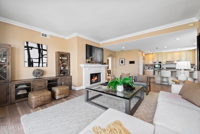 Building Photo - 1074 Deseo Ave