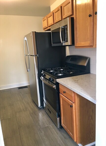 Building Photo - 8207 Freret St