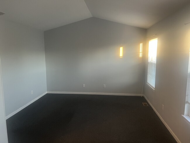 Building Photo - 759 Shannon Dr