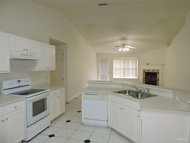 Building Photo - 1781 Silas Cir