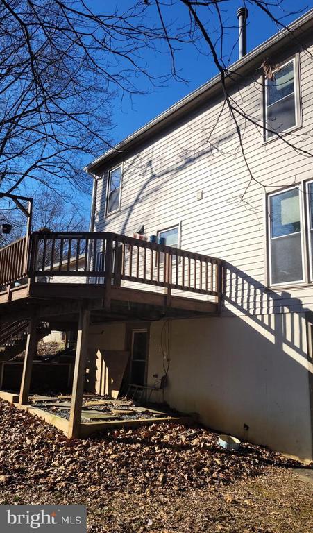 Building Photo - 2205 Blue Valley Dr