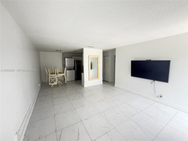 Building Photo - 5307 NW 23rd St