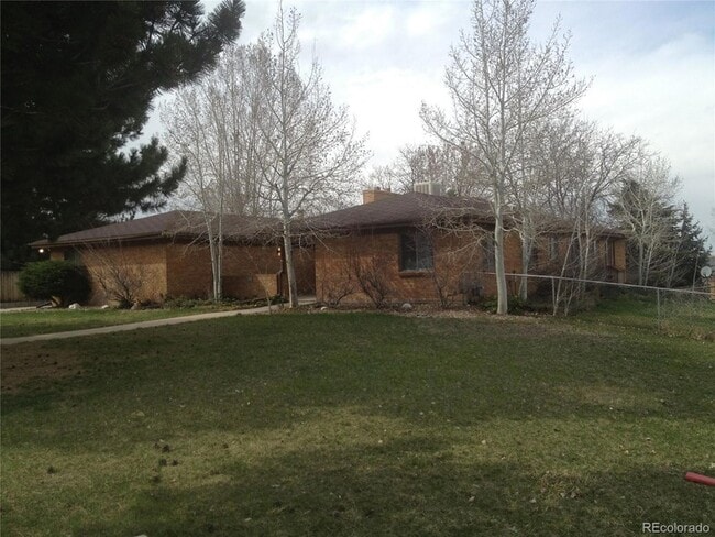 Building Photo - 10989 Roseanna Dr