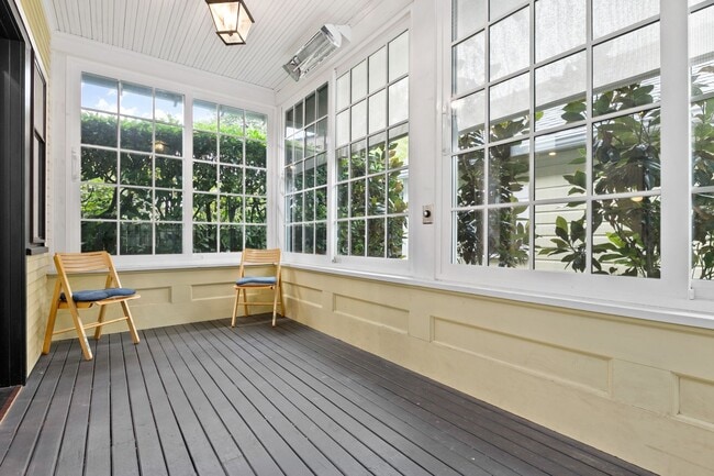 Building Photo - 6bd/3.25ba Seattle House