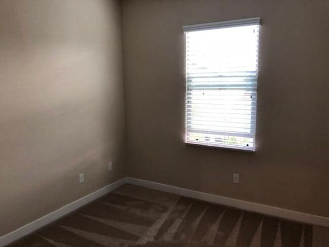 Building Photo - East Ventura - Available Soon: Spacious 4 bedroom Condo