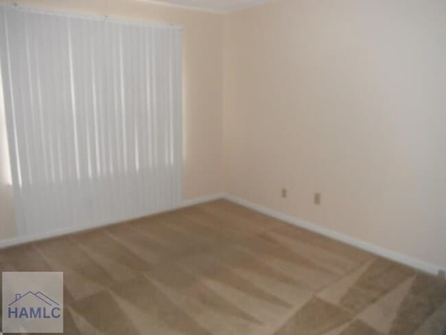 Building Photo - 1488 Flo Zechman Dr