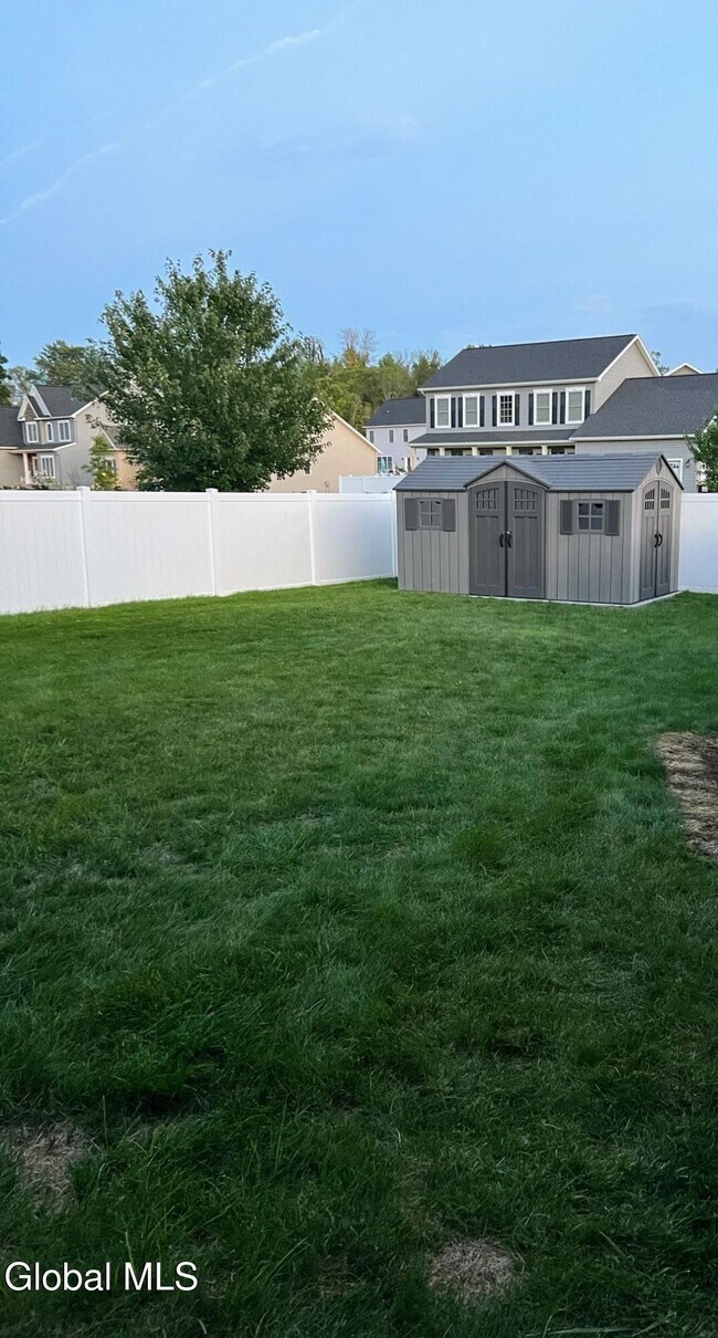 Building Photo - 10 Swatling Dr