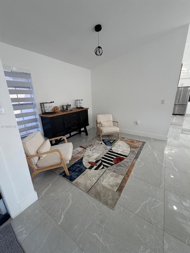 Building Photo - 920 Monticello Ave