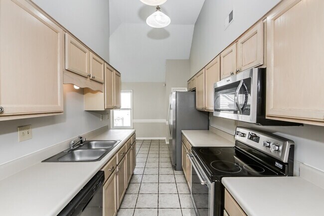 Building Photo - 8676 Tropicana Dr N