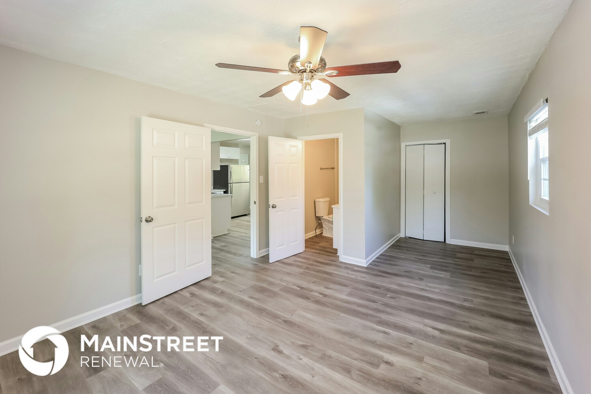 Building Photo - 8143 Huntington Dr