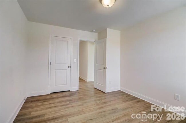 Building Photo - 3845 Hayden Ln