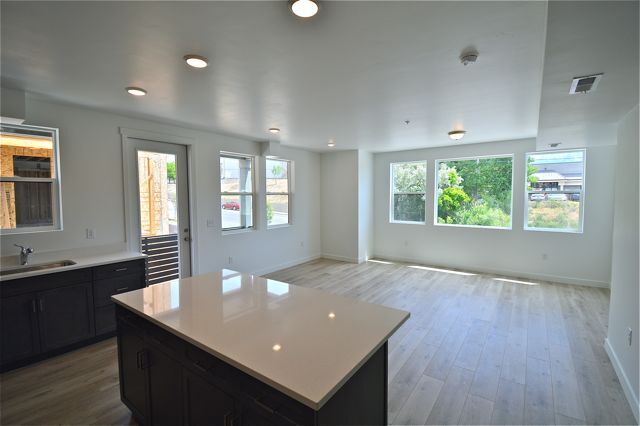 Building Photo - 8373 Iris Lumi Ln
