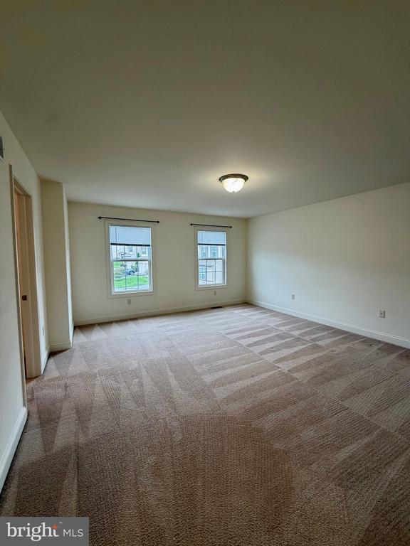 Building Photo - 8464 Hamilton St