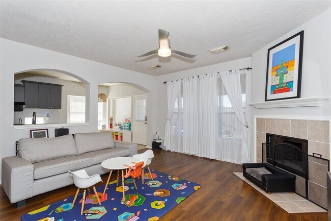 Building Photo - 3122 Glencullen Ln