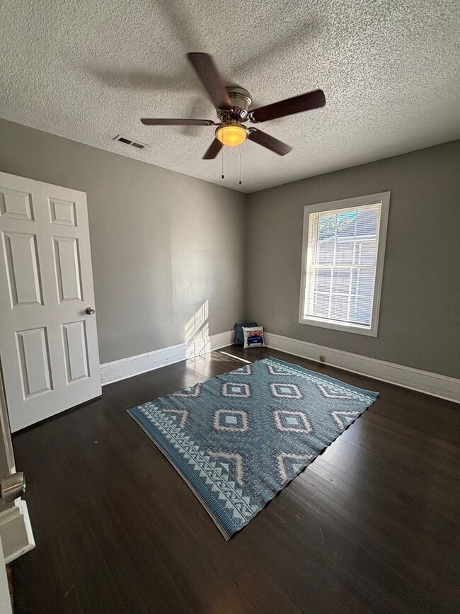 Building Photo - COMING SOON! 3 Bedroom House in Gastonia! ...