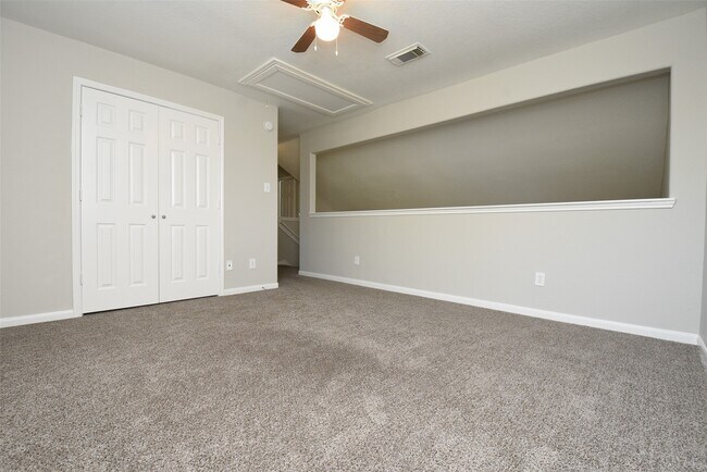Building Photo - 21603 Falvel Lake Dr