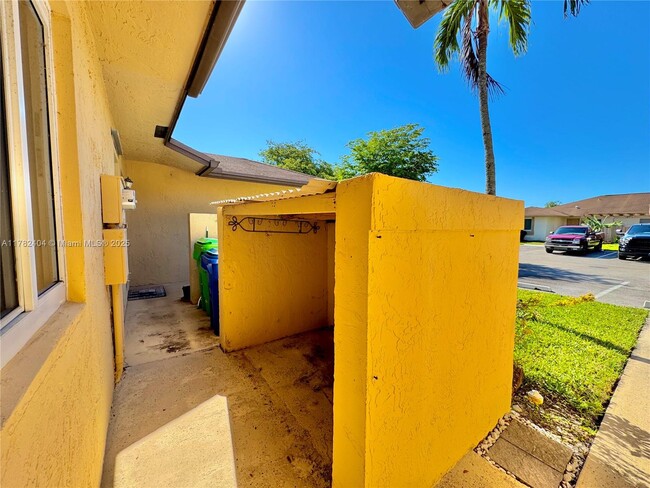 Building Photo - 10991 NW 30th Pl