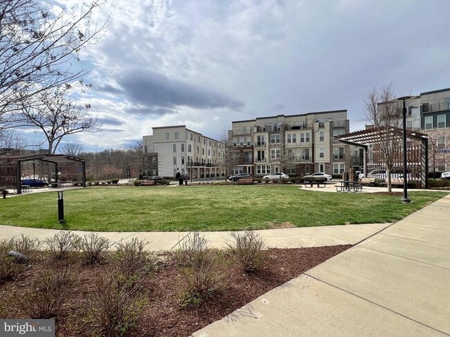 Building Photo - 4810 Garden View Ln