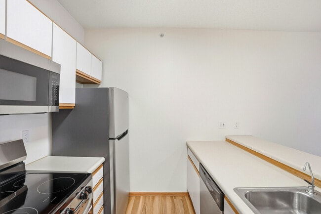 Building Photo - Autumn Ridge