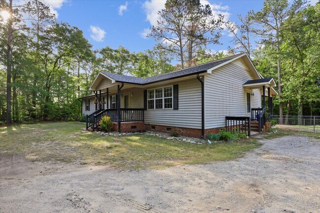 Building Photo - 598 Slick Rock Rd