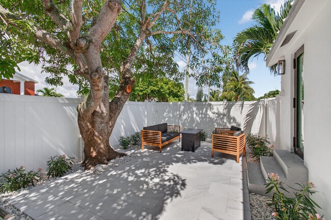 Building Photo - 515 NW 1st St