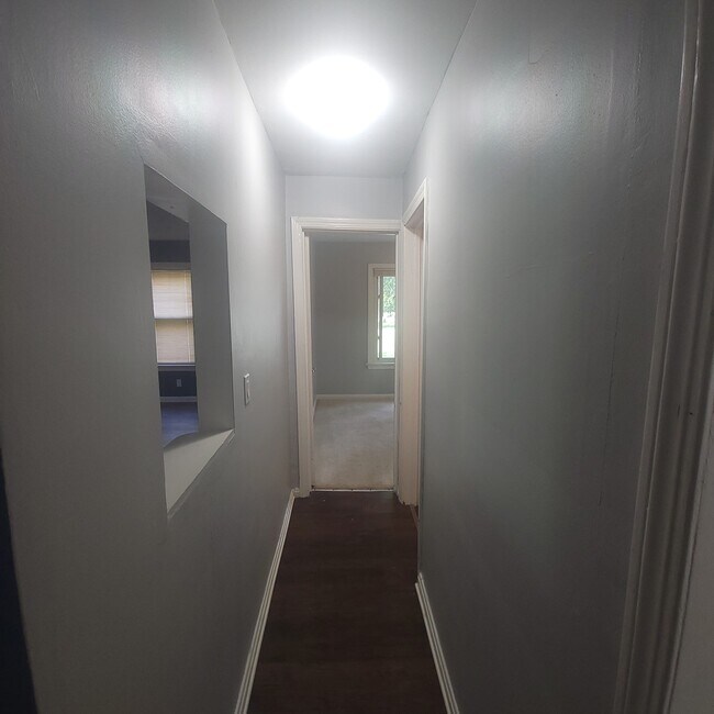 Building Photo - 534 Trebisky Rd