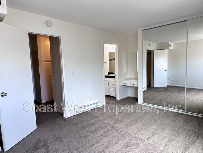 Building Photo - 2159 Mendocino Blvd