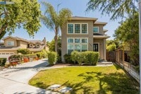 Building Photo - Live Exceptionally in This Peaceful Willow Glen Executive Home; 4 bed/ 4.5 bath