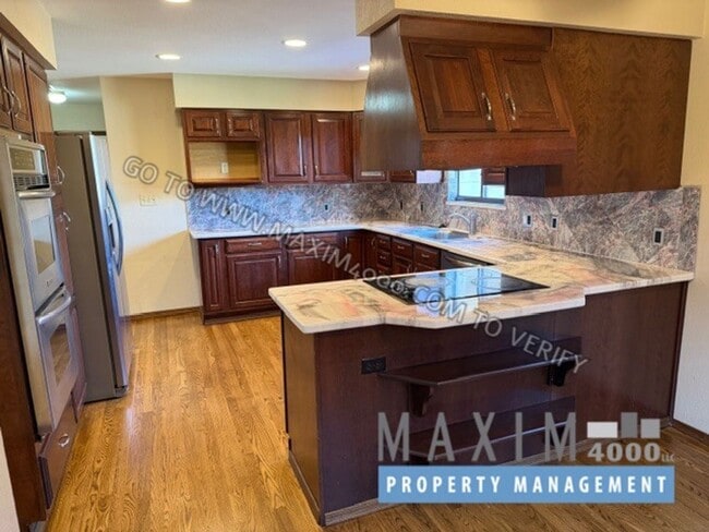 Building Photo - 3530 Ponderosa Way