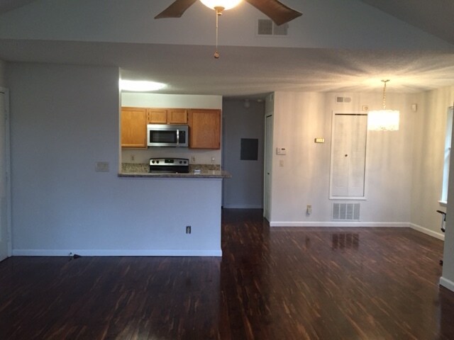 Dining Area - 1112 Sandy Ln Dr