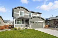 Building Photo - Spacious Home with 2-Car Garage and Centra...