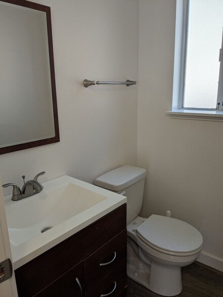 Building Photo - 5865 Fish Road
