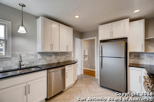 Building Photo - 405 Quentin Dr