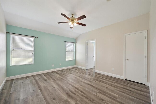 Building Photo - 3129 Sun Terrace Ln