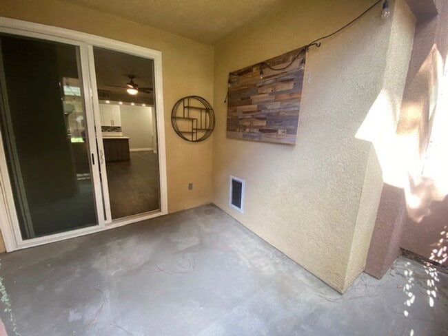 Building Photo - Upgraded Single Story First Floor Condo in Gated Community at Popular Madison Park Villas