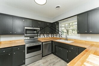 Building Photo - 3521 15th Ave NW