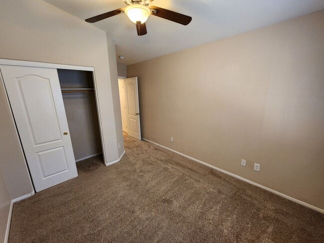 Building Photo - 616 W Seneca Ridge Ave