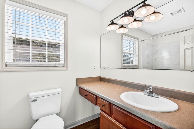 Building Photo - 177 Kelly Cir