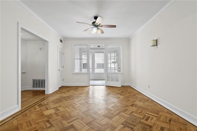 Building Photo - 878 Briarcliff Rd NE