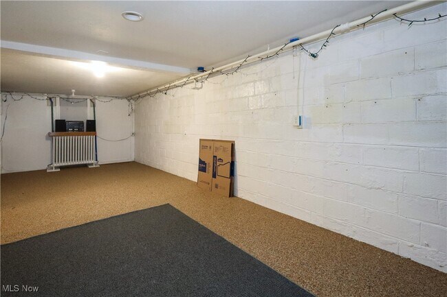Building Photo - 14269 Niagara Dr