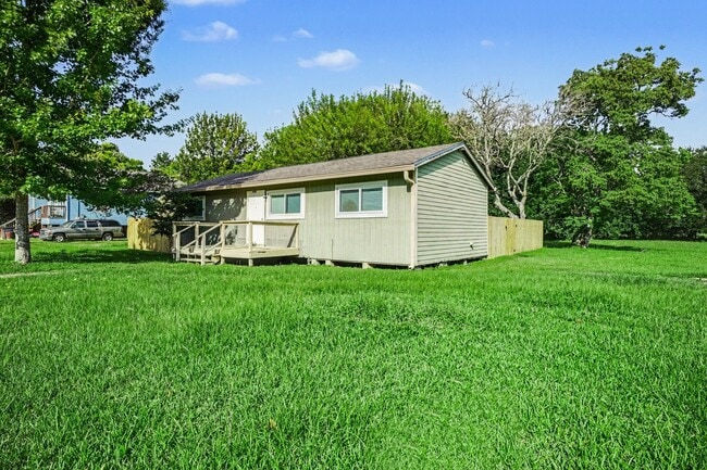 Building Photo - 6500 Haden Dr