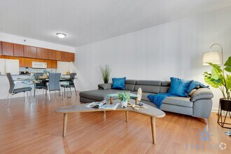 Building Photo - 1200 Brickell Bay Dr