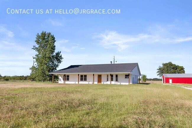 Building Photo - 740 N League Ranch Rd
