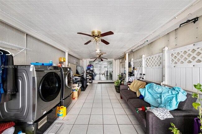 Building Photo - 1178 NW 123rd Pl